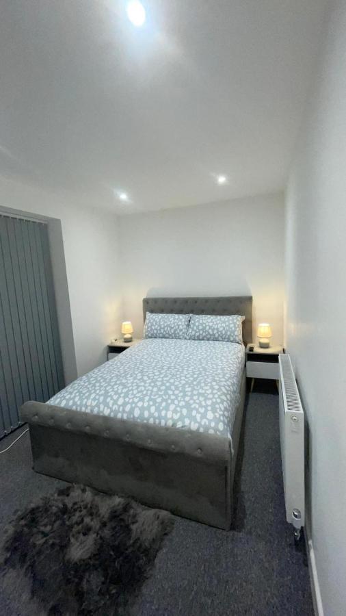 2 Bed Room Luxury Apartment In Old Kent Road London Exterior photo